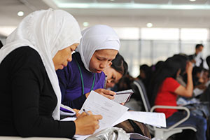 The IOM arranges and facilitates the repatriation of a first group of 261 Filipinos from Syria via Jordanian Aviation flight 4371 from Damascus.
