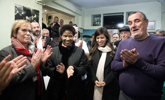 UN Women Executive Director Phumzile Mambo-Ngcuka spoke about how men can work to end violence against women with members of the Father Support Association in Istanbul. Photo: UN Women/Ventua Formicone