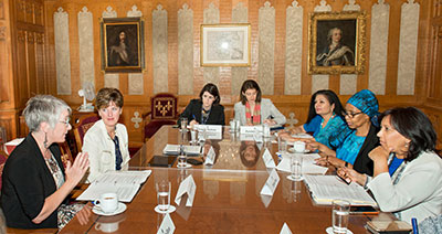 UN Women Executive Director Phumzile Mlambo-Ngcuka, Deputy Executive Director Lakshmi Puri and Director of Policy Purna Sen meet with Canada’s Minister of International Development and La Francophonie Marie-Claude Bibeau, and Minister of the Status of Women Patty Hajdu. Photo: Global Affairs Canada