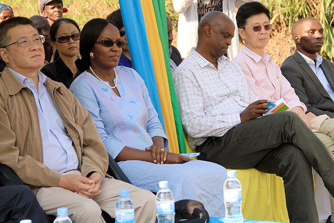 Ambassador Pan Hejun of China (pictured at left) visited the Buy from Women programme site along with UN officials. Photo: UN Women/Tumaini Ochieng
