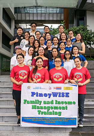 PinoyWise trainingSinagpore_Photo: UN Women/Staton 