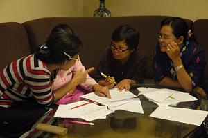 Yangon training course for women in the peace process