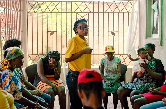 Fania Finfin (centre), President of the Groupe Féministe Révolté d'Haïti (GFRD), leads a women’s support group in Ouanaminthe, Haiti