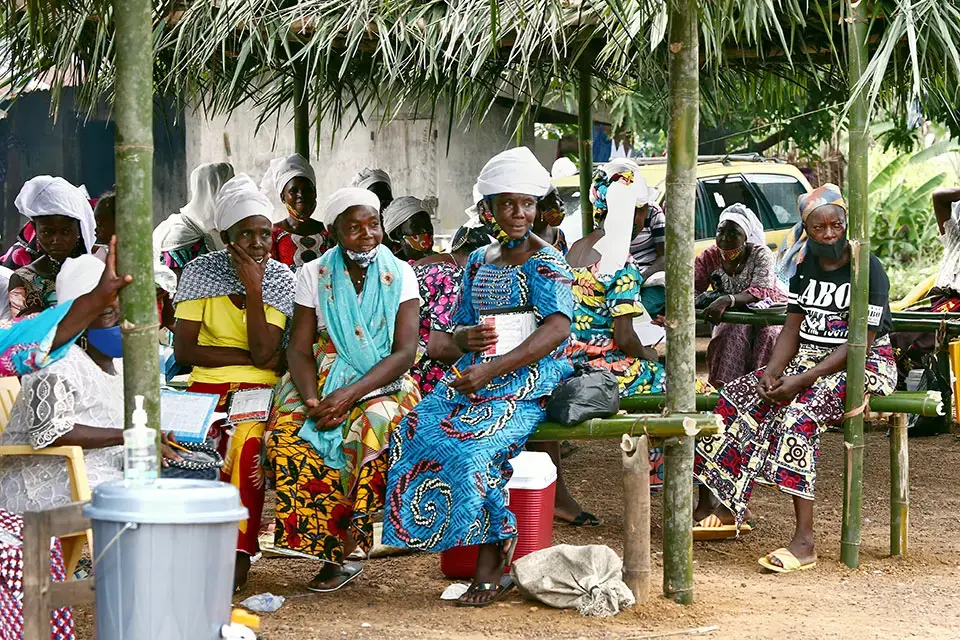 Traditional FGM practitioners in Tienii, Grand Count Mount, Liberia attend an Alternative Economic Livelihood programme workshop  Photo: UN Women Liberia 