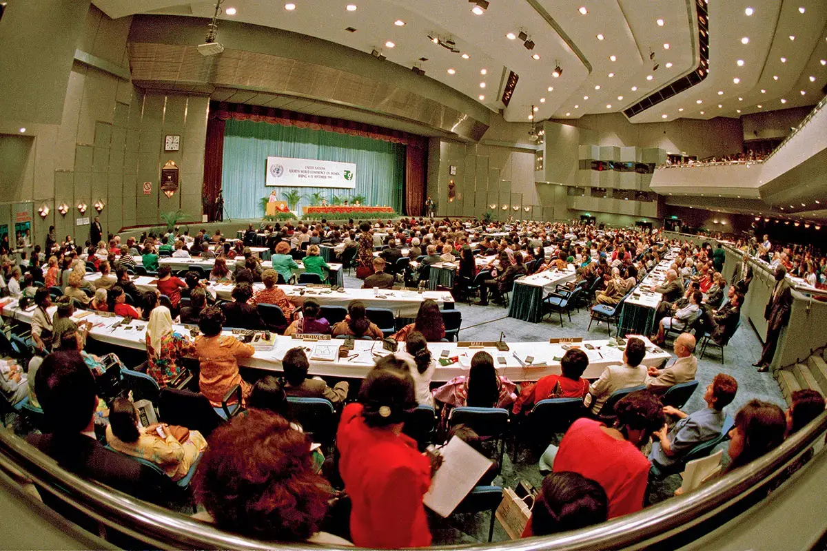 Una escena de la Cuarta Conferencia Mundial sobre la Mujer de las Naciones Unidas en Beijing, China, el 5 de septiembre de 1995. Foto: Foto de la ONU/Zheng Yan Hui