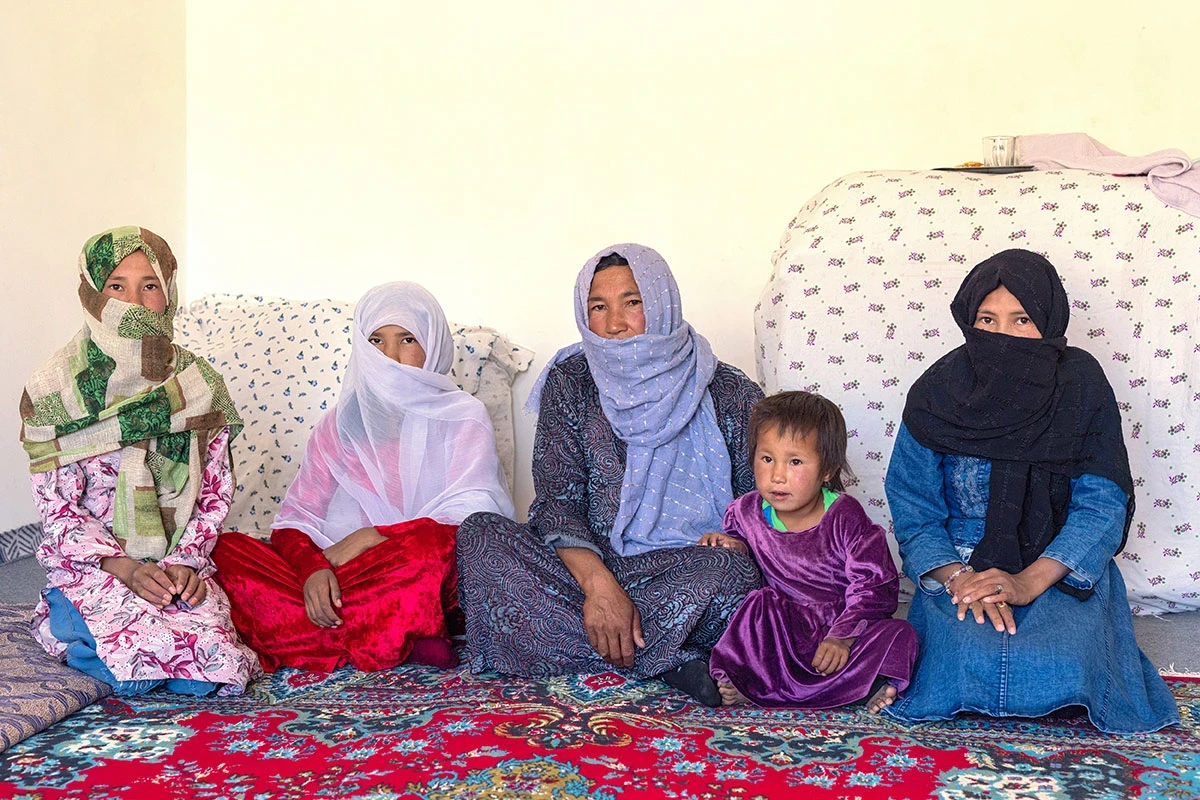 Zahra* peine à élever seule ses cinq enfants depuis que son mari a épousé une deuxième femme et qu’il ne lui accorde plus qu’un soutien financier limité. 