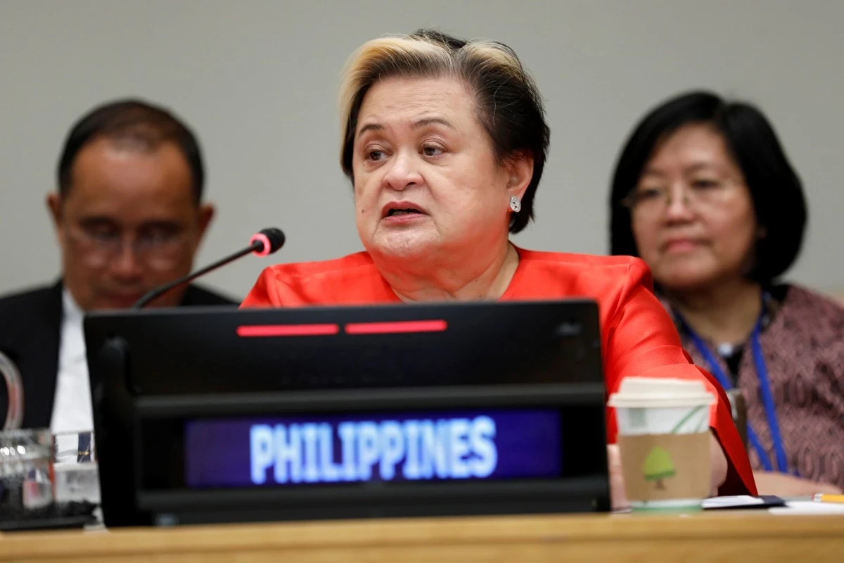 Ma. Theresa Lazaro speaks at the UN