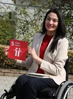 Muniba Mazari, Pakistan’s National Ambassador for UN Women calls for women and men alike to support Sustainable Development Goal 5. Photo: UN Women/Atif Mansoor Khan
